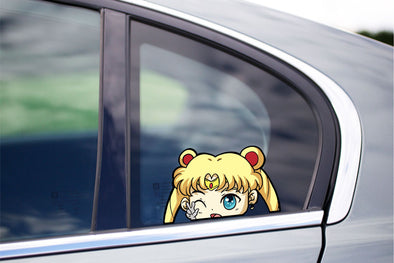 Cute Sailor Moon Peeking