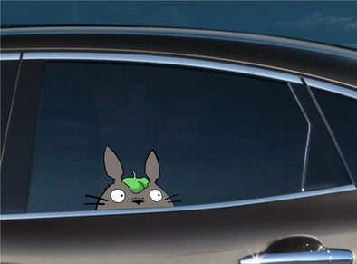 Totoro Peeking