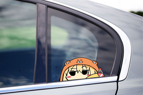 Umaru Peeking